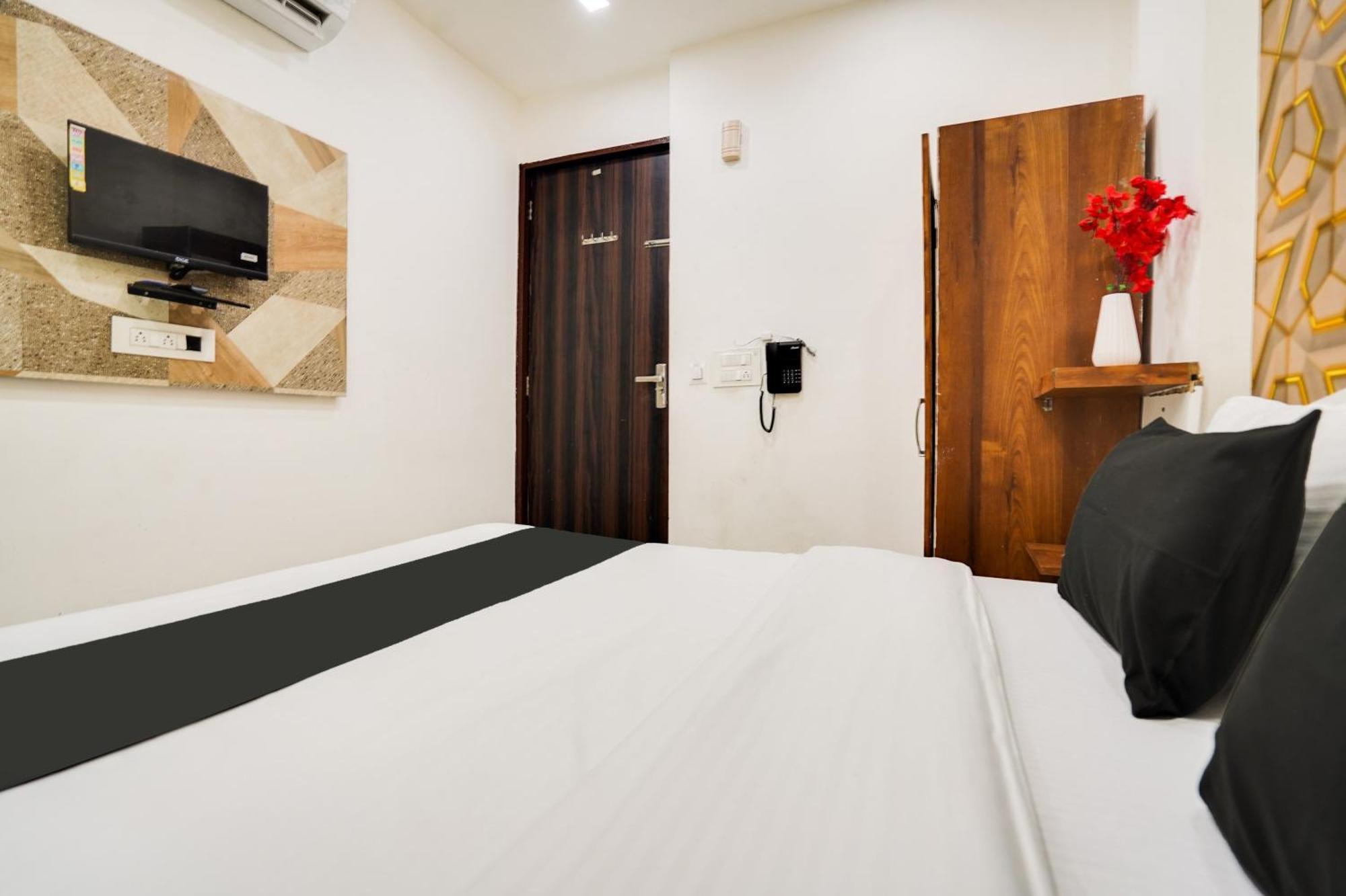 Super Oyo Hotel O Sky Wings 아지메르 외부 사진